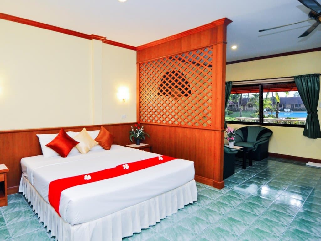 The Gold-Digger's Resort - photo 25
