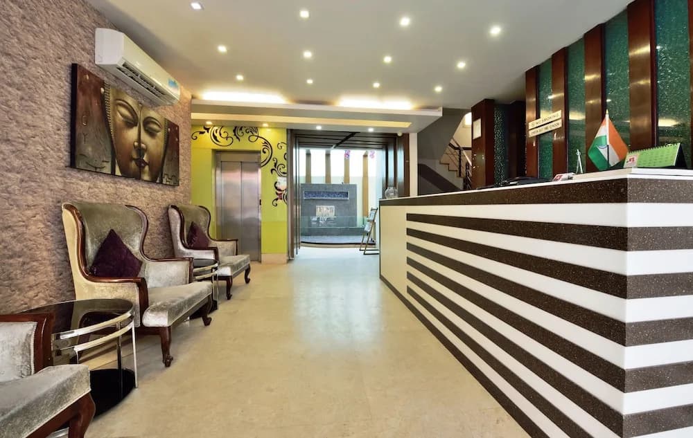 Hotel Taksh Inn - photo 13