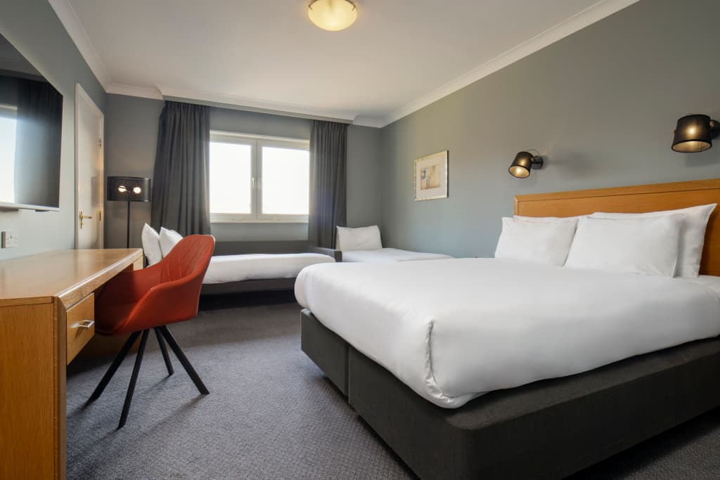 Holiday Inn Edinburgh Zoo by IHG - photo 34