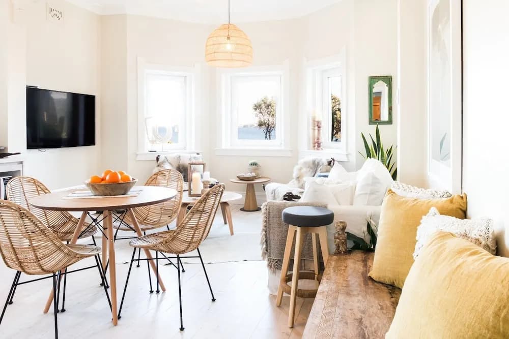 Designer Beachfront Apartment - photo 3