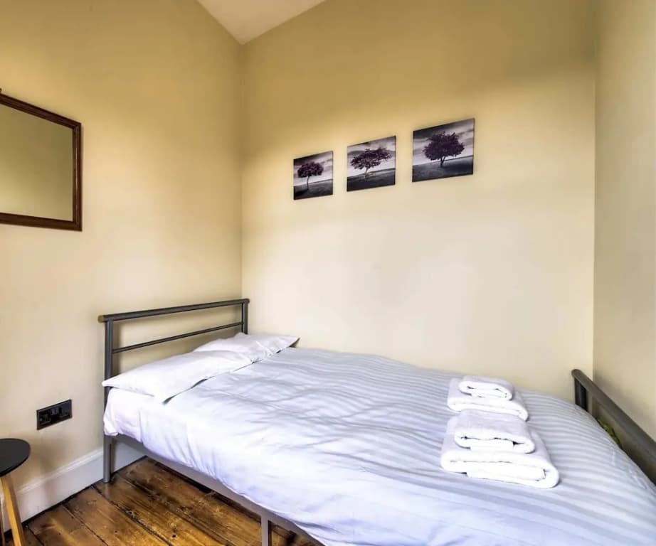 Central location! 2BDR Flat in Haymarket - main photo