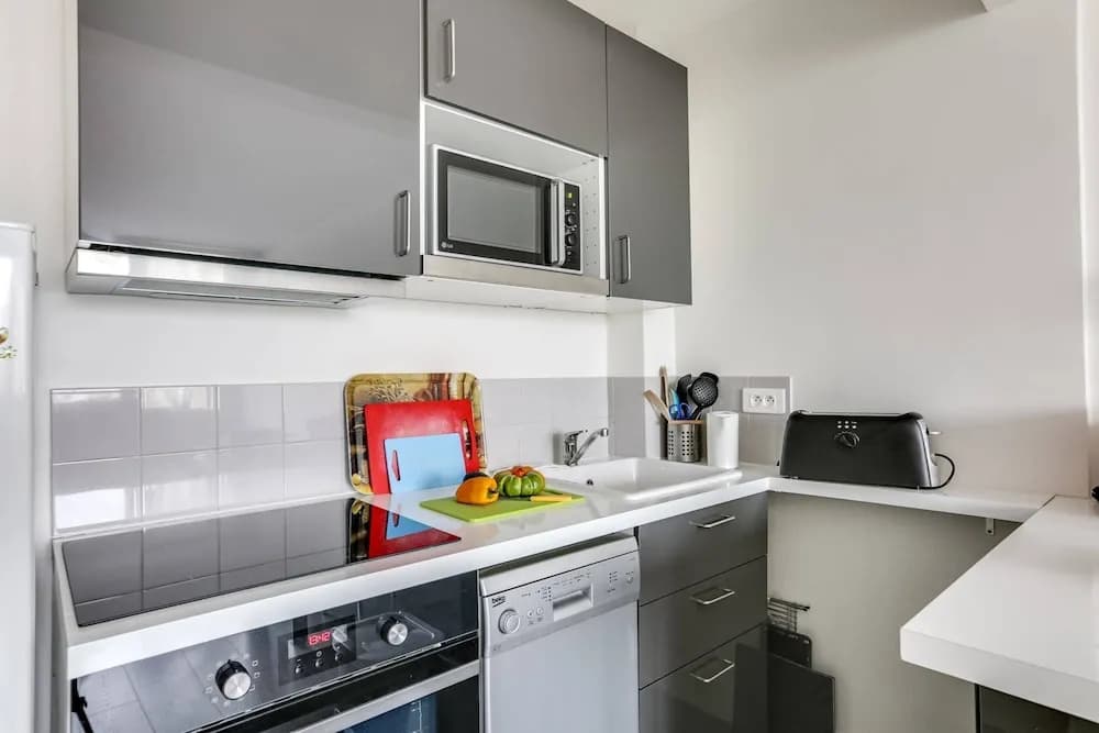 Bright Flat for 4 Person 5 Mins From Parc Montsouris - photo 13