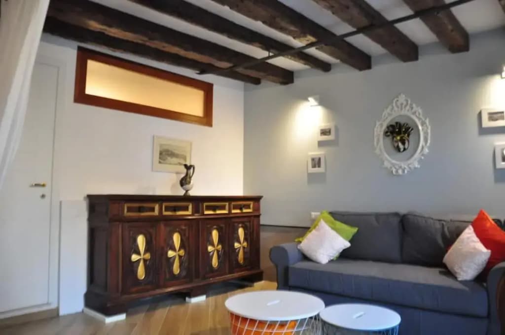 Canal view apartment - photo 9