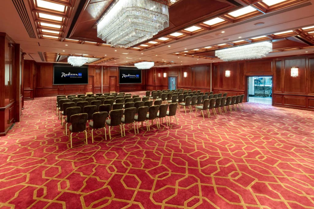 Radisson Blu Hotel, London Heathrow - photo 18