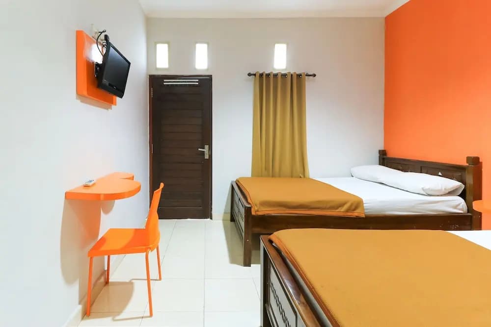 Hotel Warta Putra - photo 6