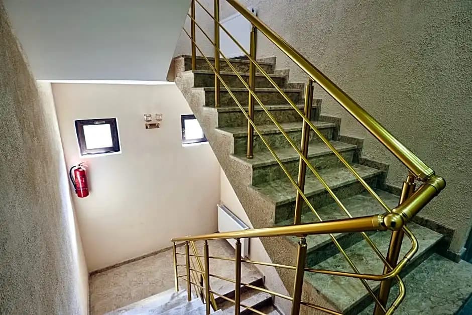 Gold Line Hotel - photo 12