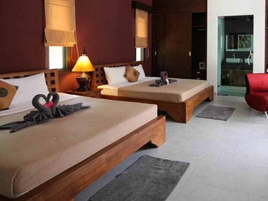 Kaimook Hill Bed and Breakfast Phuket - photo 2