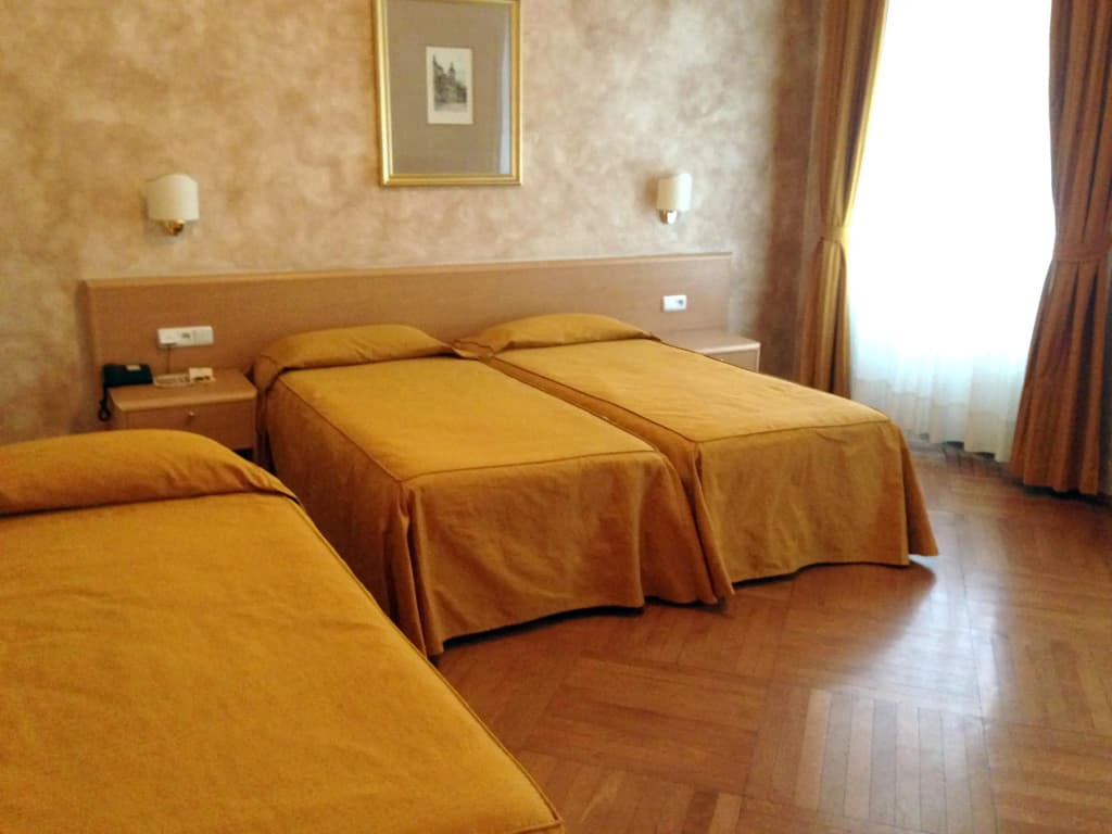 Hotel Roma Prague - photo 4