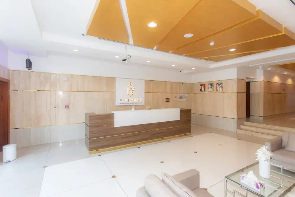 Lofty apt with panoramic view terrace - photo 2