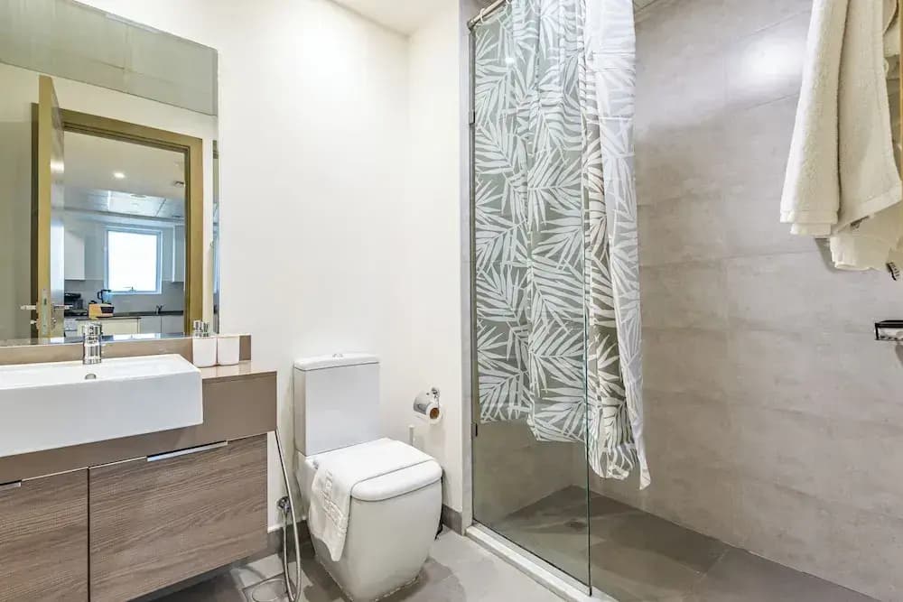 Superhost  Stylish 1BR in Bloom Tower - photo 12