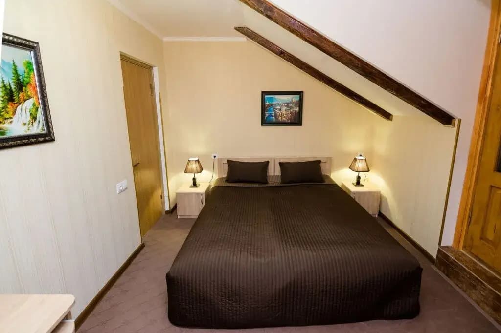 Holiday House - photo 4
