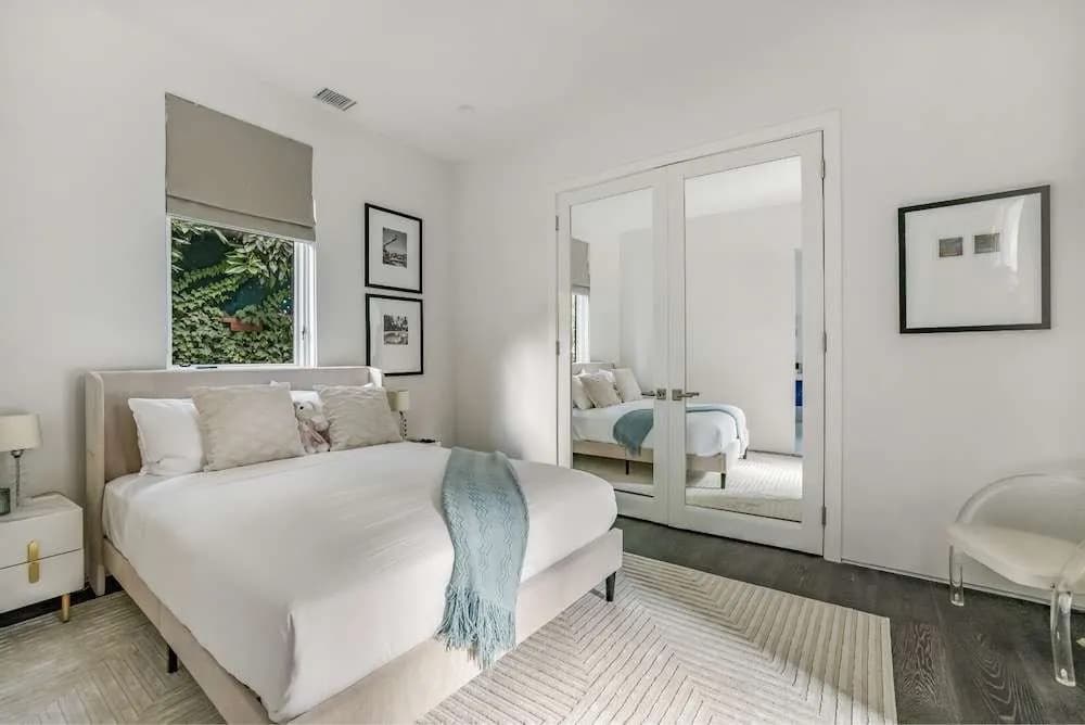 Laurel Canyon - Architectural Modern Estate With Pool & Landscaped Garden - photo 6