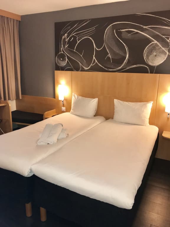 easyHotel Nice Old Town - photo 7