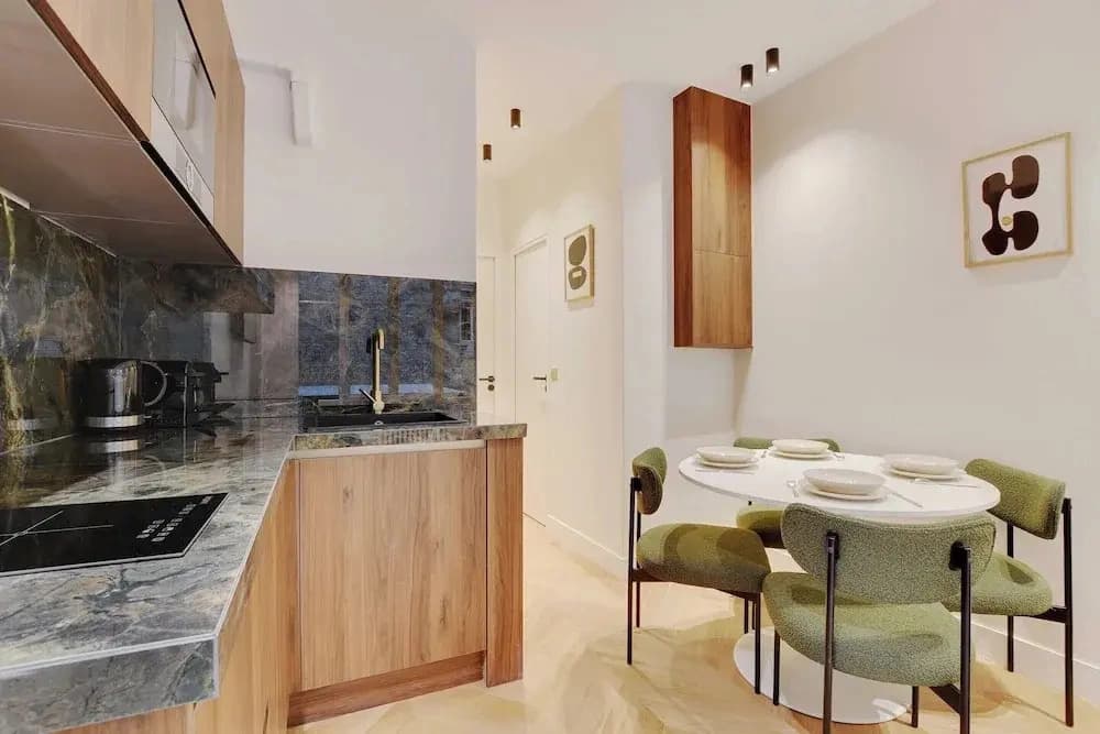 Brand New Home in the Heart of Latin Quarter - photo 8