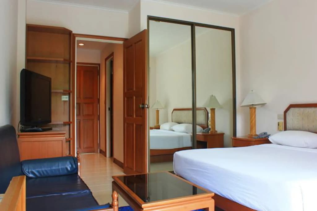 The Monaco Residence Pattaya - photo 4