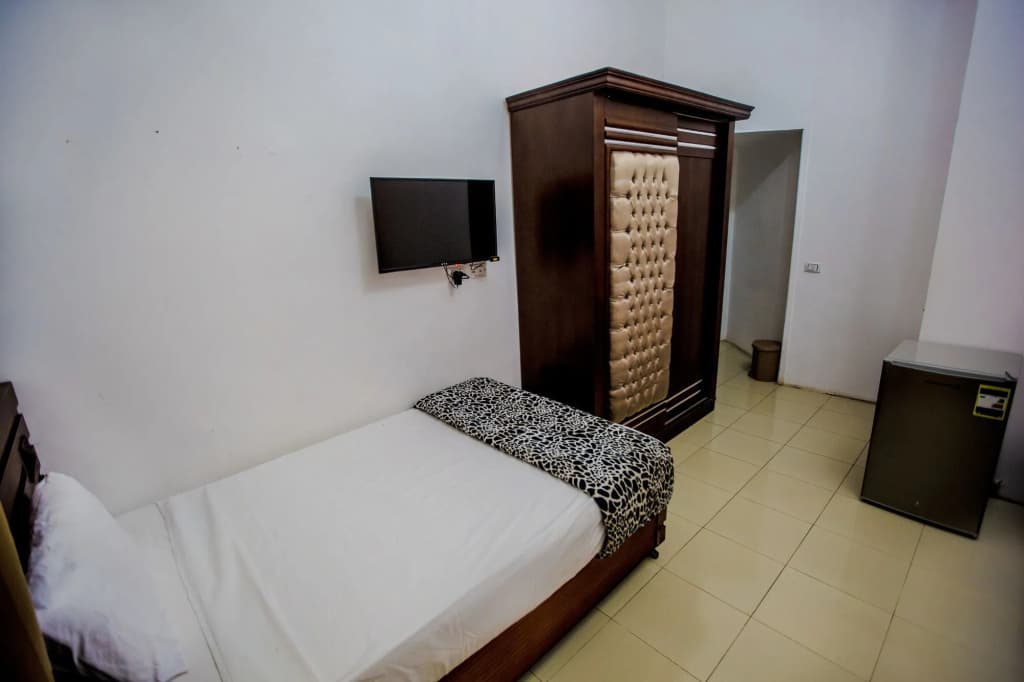 Valencia Hotel - photo 4