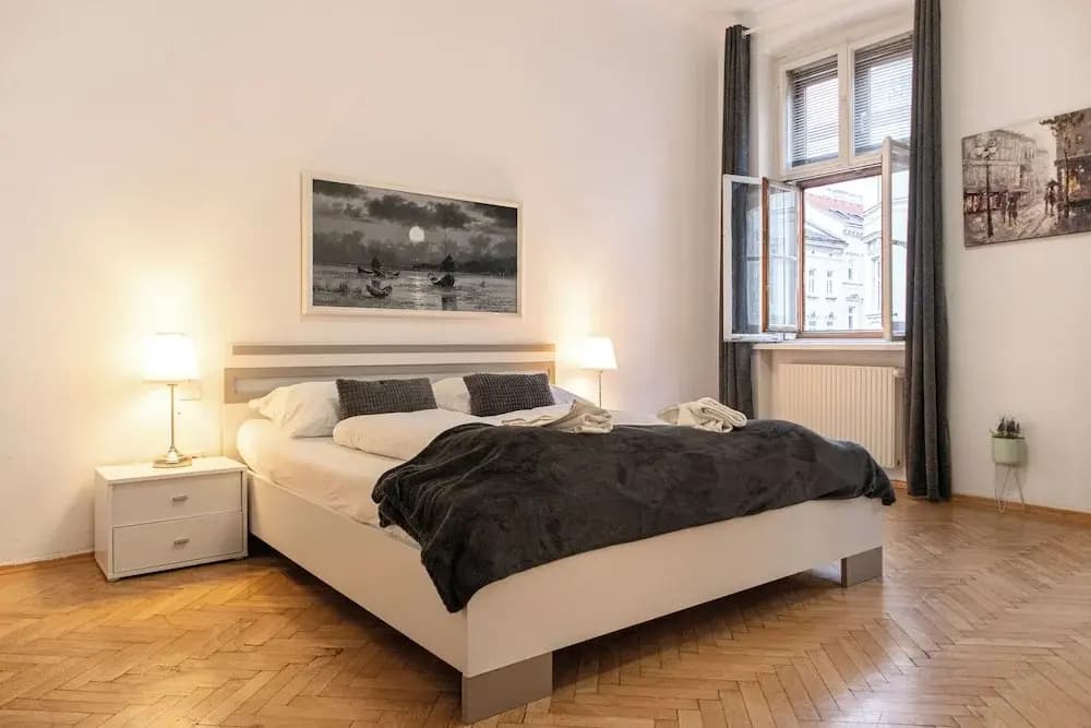 Comfort 3BR Apt Near Wiener Stadthalle - photo 3