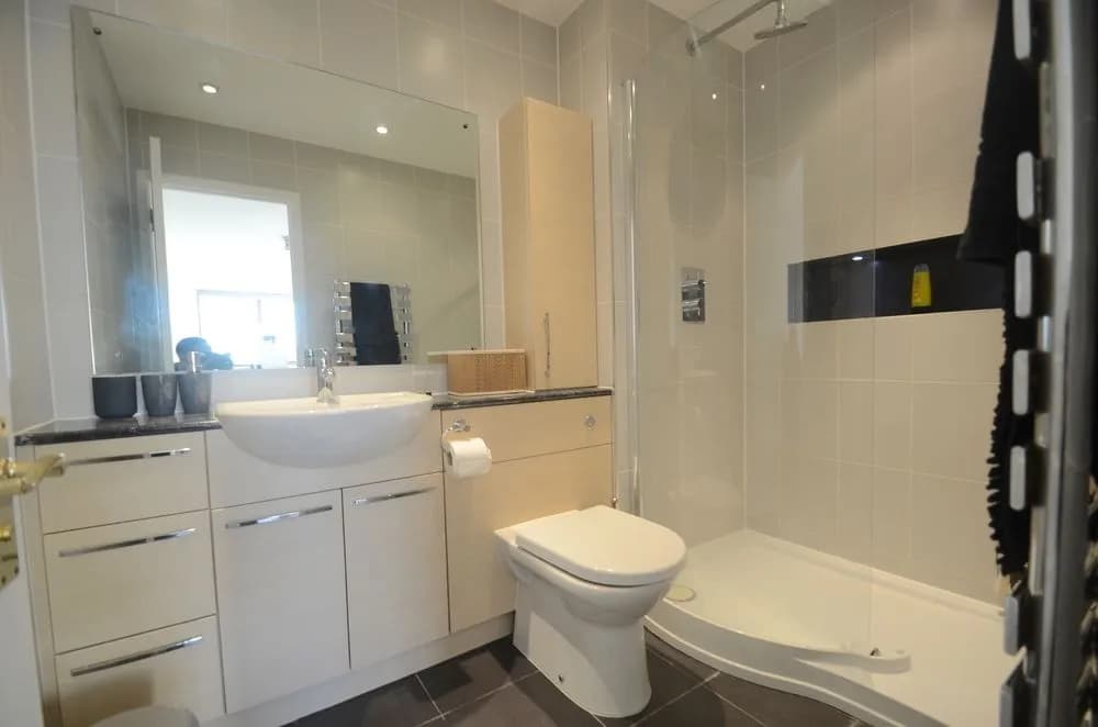 Three Bedroom Limehouse - photo 19