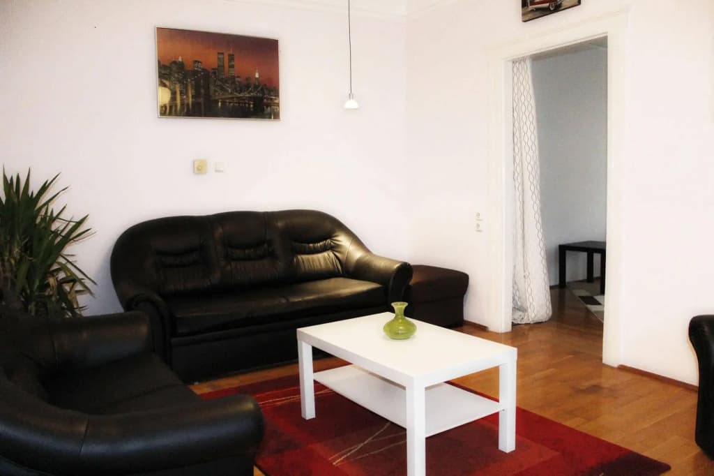 Broadway Hostel - photo 11
