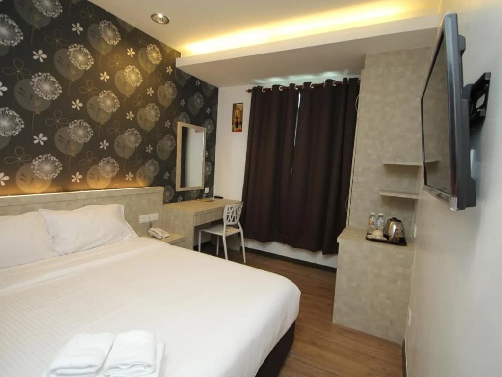 Century Inn Hotel - photo 18
