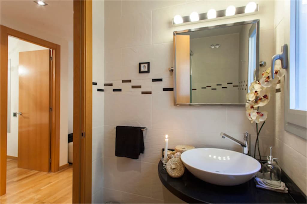 Exquisite designer 3BR Pg Gràcia apt - LaMimosa - photo 8