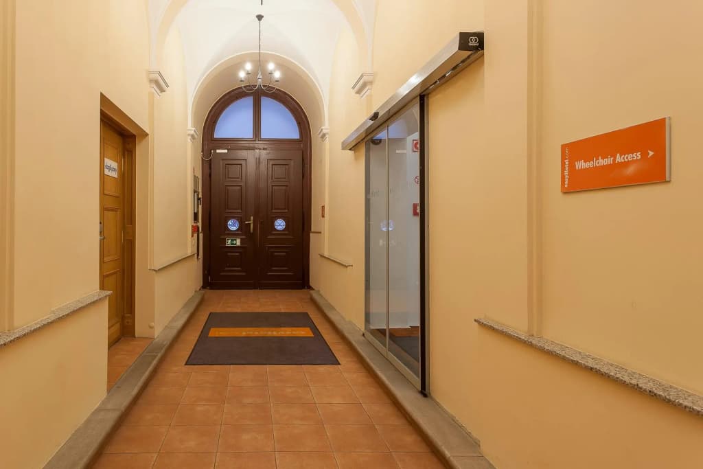 TL Hotel Budapest - photo 11