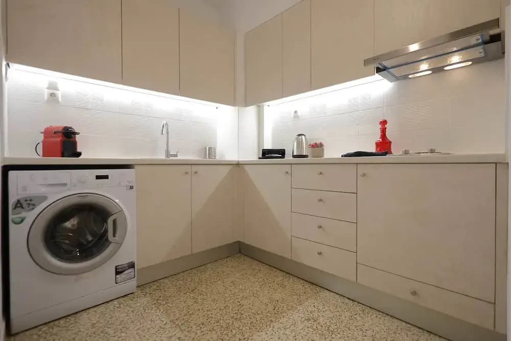 District Suites - photo 17
