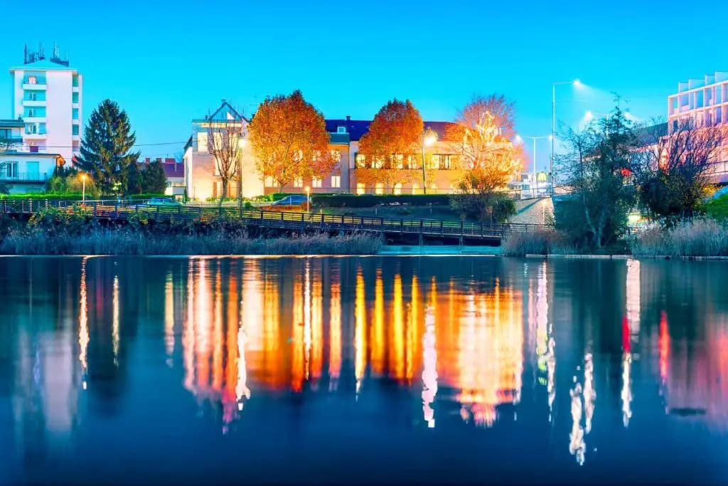 Strandhotel Alte Donau - photo 24