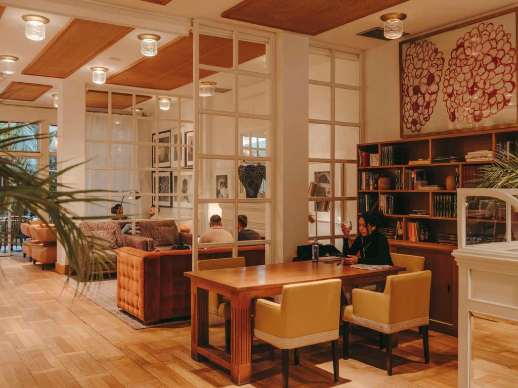 Pulitzer Hotel - photo 26