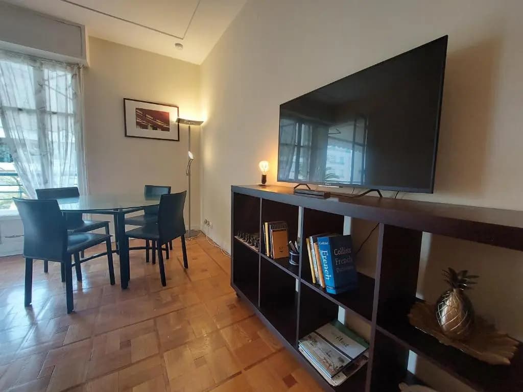 BH - CAPITOL - Central 2 Bedrooms 5 Peoples - photo 17