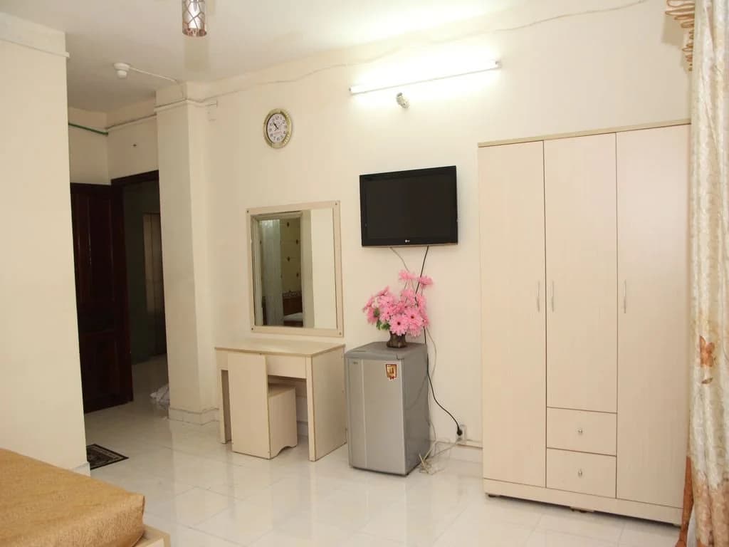 Ngan Long Hotel - photo 4