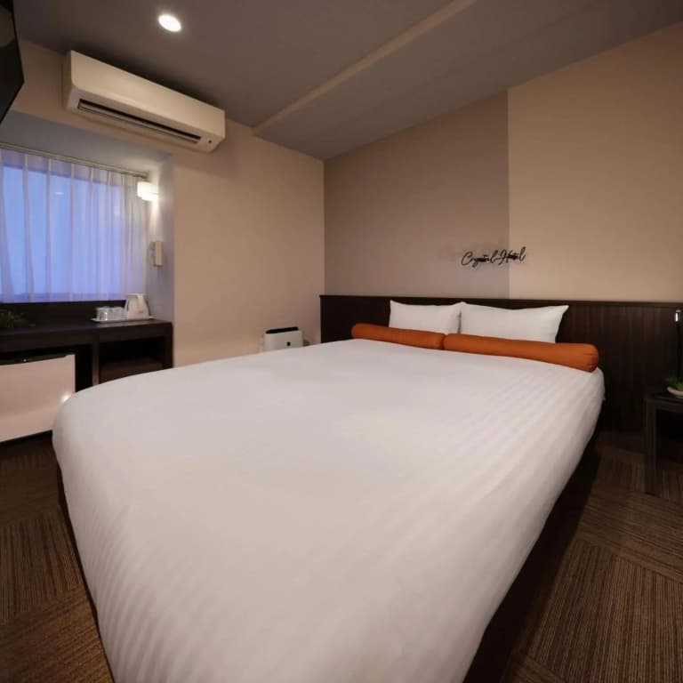 Nipponbashi Crystal Hotel - photo 19