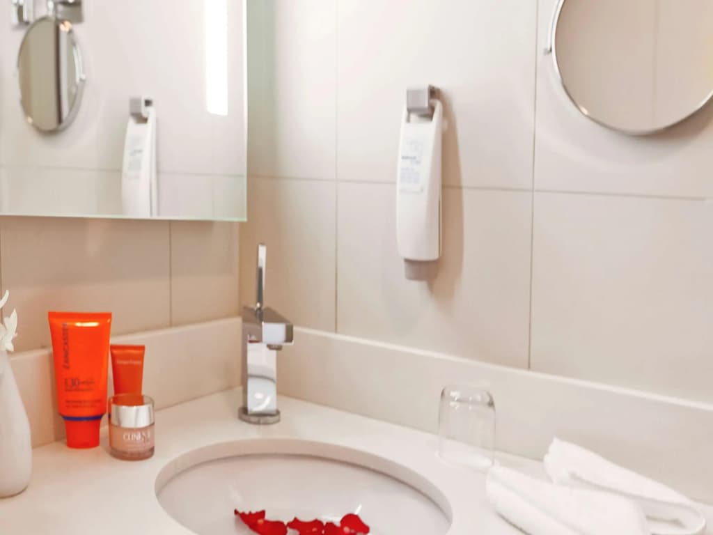 ibis Abu Dhabi Gate - photo 28