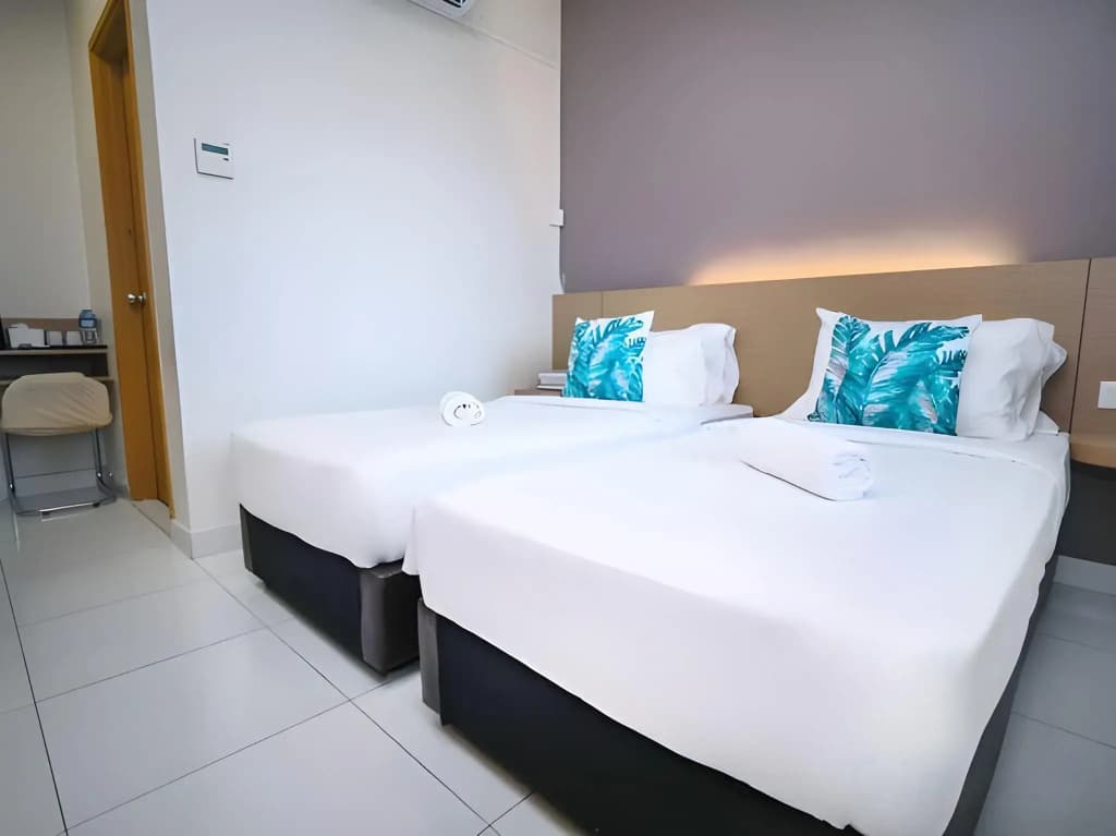 Harbour Hotel - photo 4