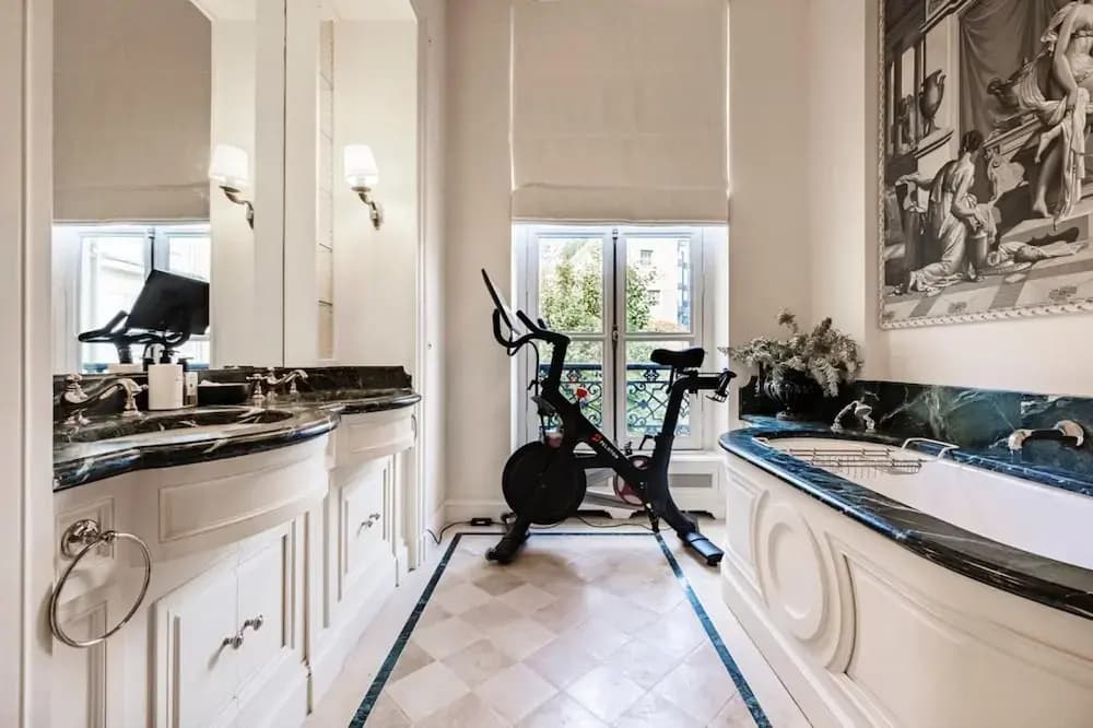 Luxury 3BR Flat Near the Champs Elys es - photo 23