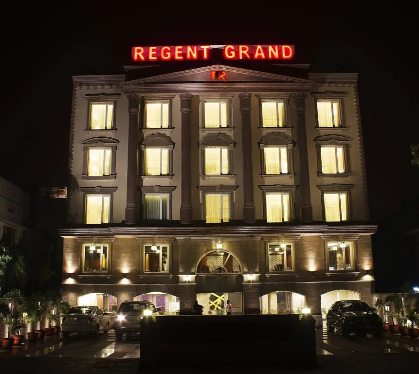 Hotel Regent Grand - photo 1