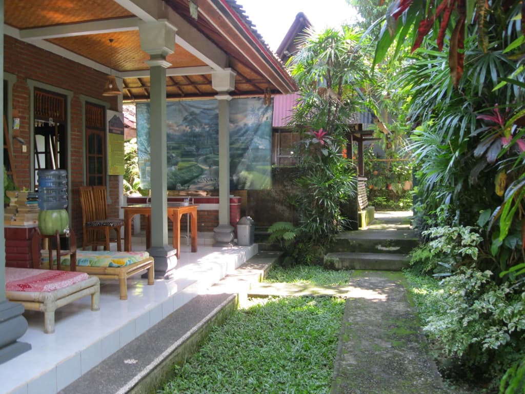 Suastika Lodge - photo 2