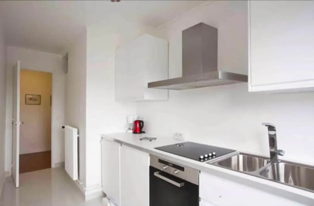 Apartment Rue Claude Terrasse - photo 6