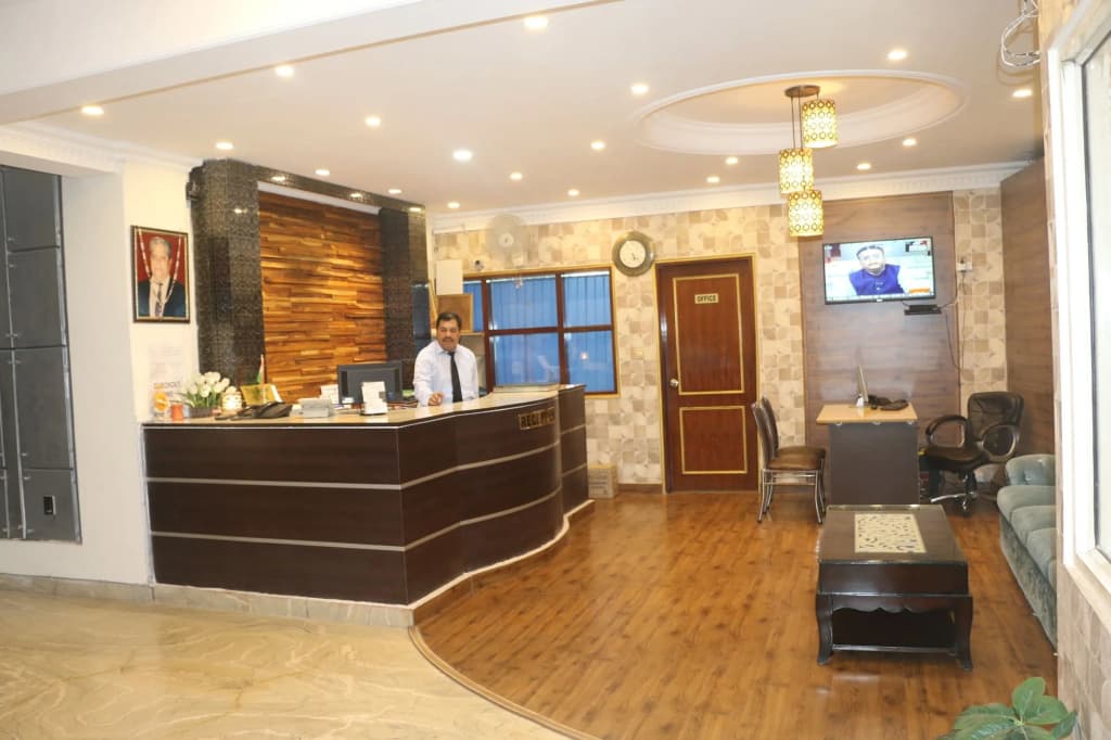 Hotel Kashish Plaza - photo 2