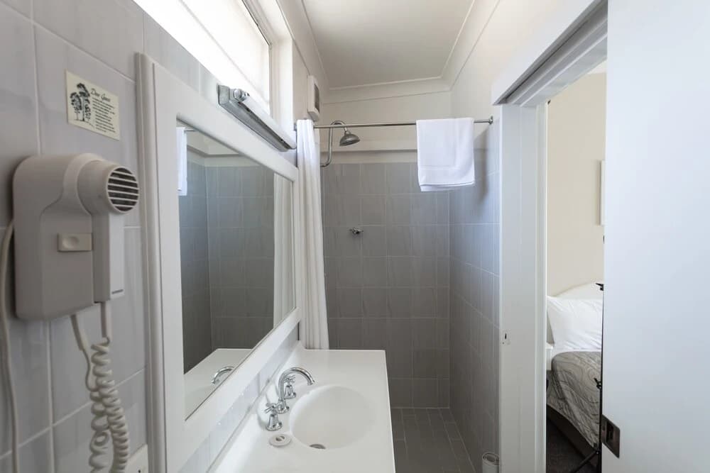 Engadine Motor Inn - photo 9