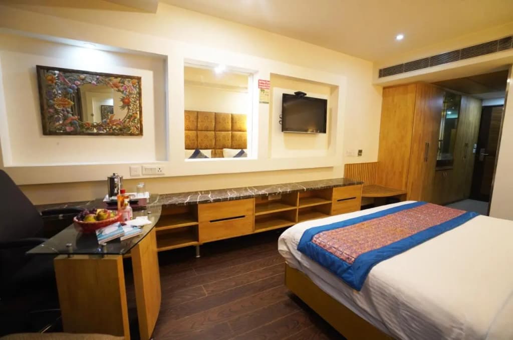 The Grand Mahipalpur - photo 11