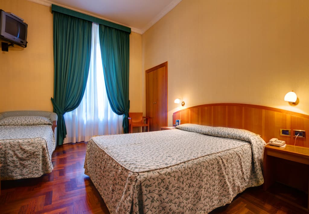 Hotel Corot - photo 4