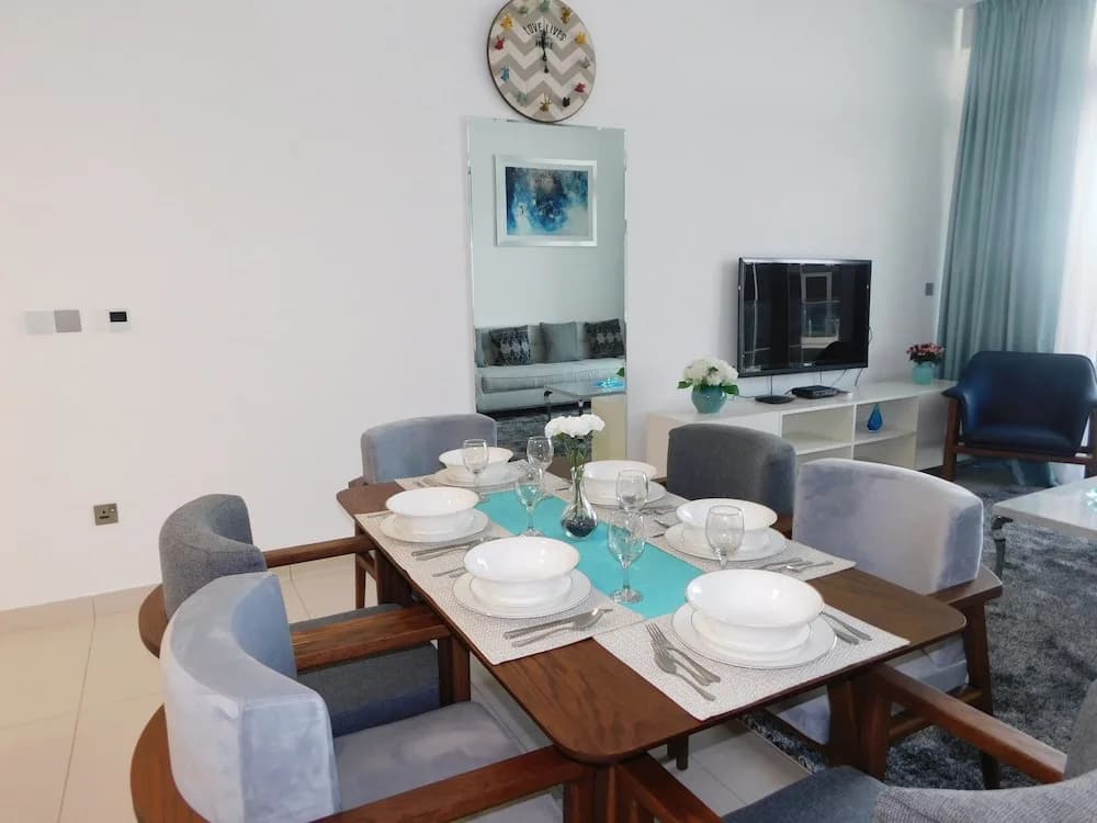 Luton Vacation Homes Royal Bay by Azizi - photo 25