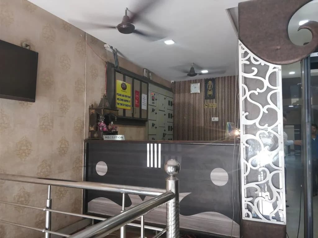 Hotel Dilli - photo 2