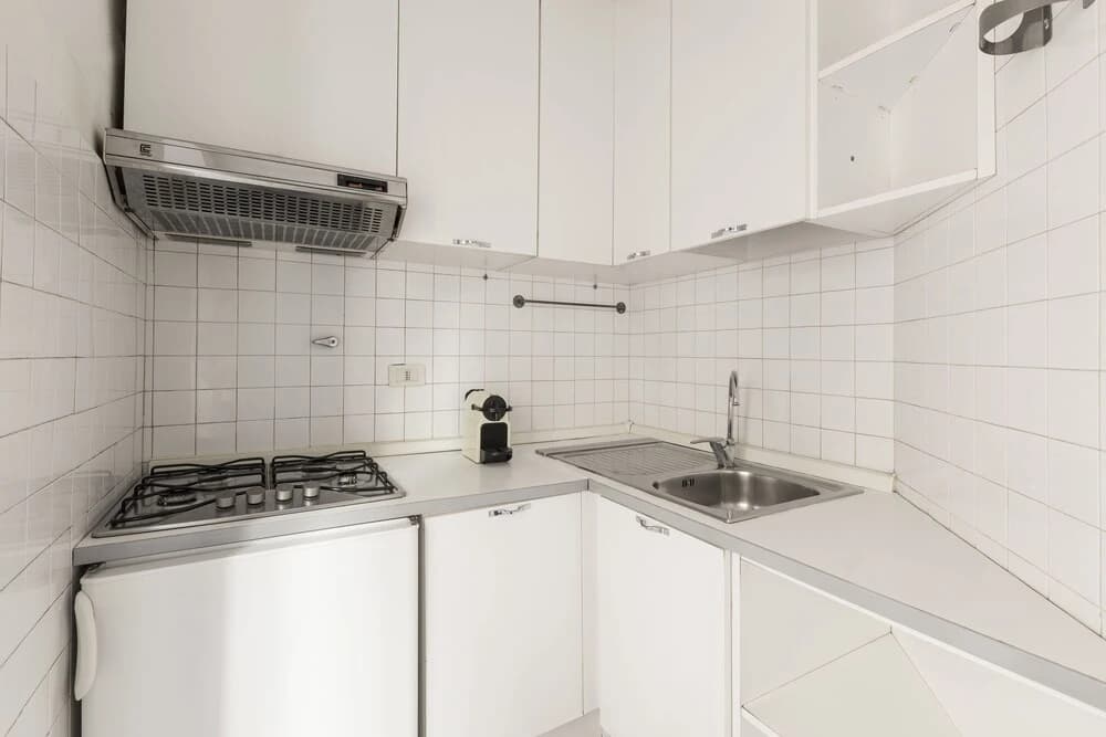 On Via Mecenate Apt 5 - photo 5