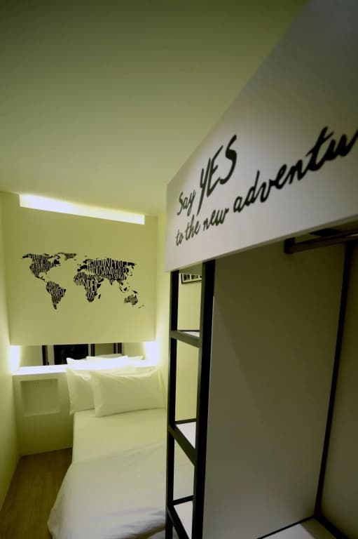 Don's Den Hotel - photo 6