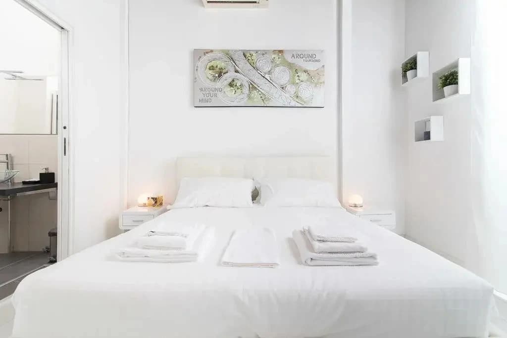 White Ostilia Apartments - photo 19