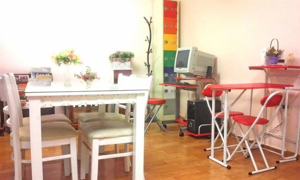 Alpha Guesthouse - photo 19