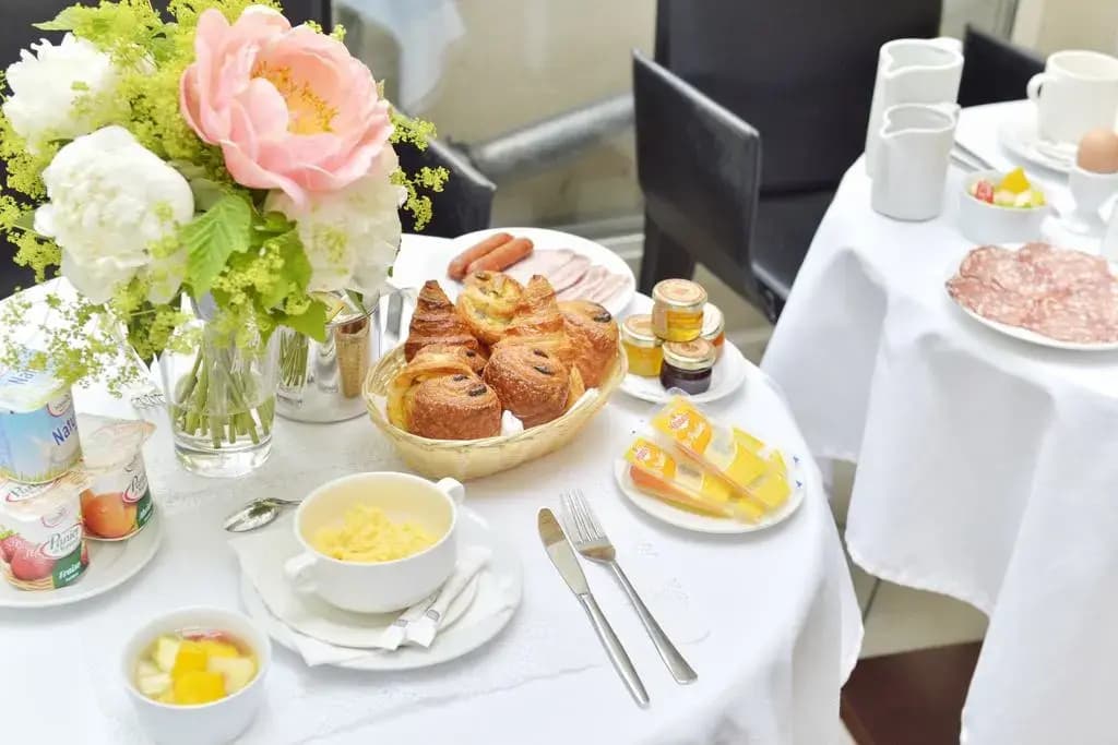 Hotel Unic Renoir Saint Germain - photo 12