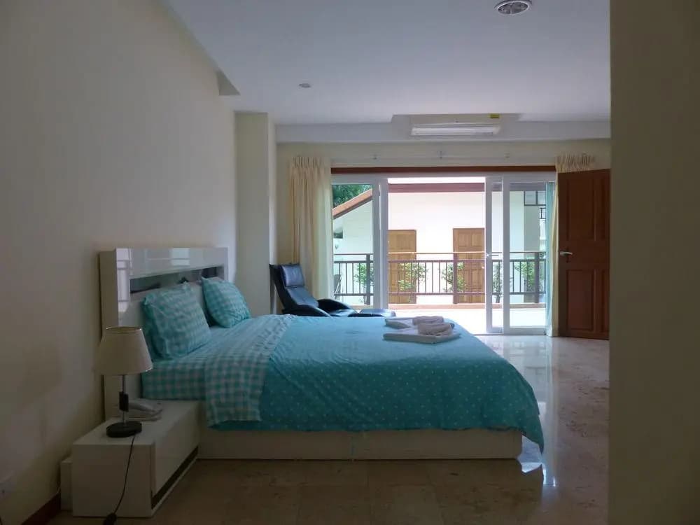 Emerald Palace Executive Residences - photo 6